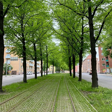 Apartament Valoisa Ja Taeysin Remontoitu